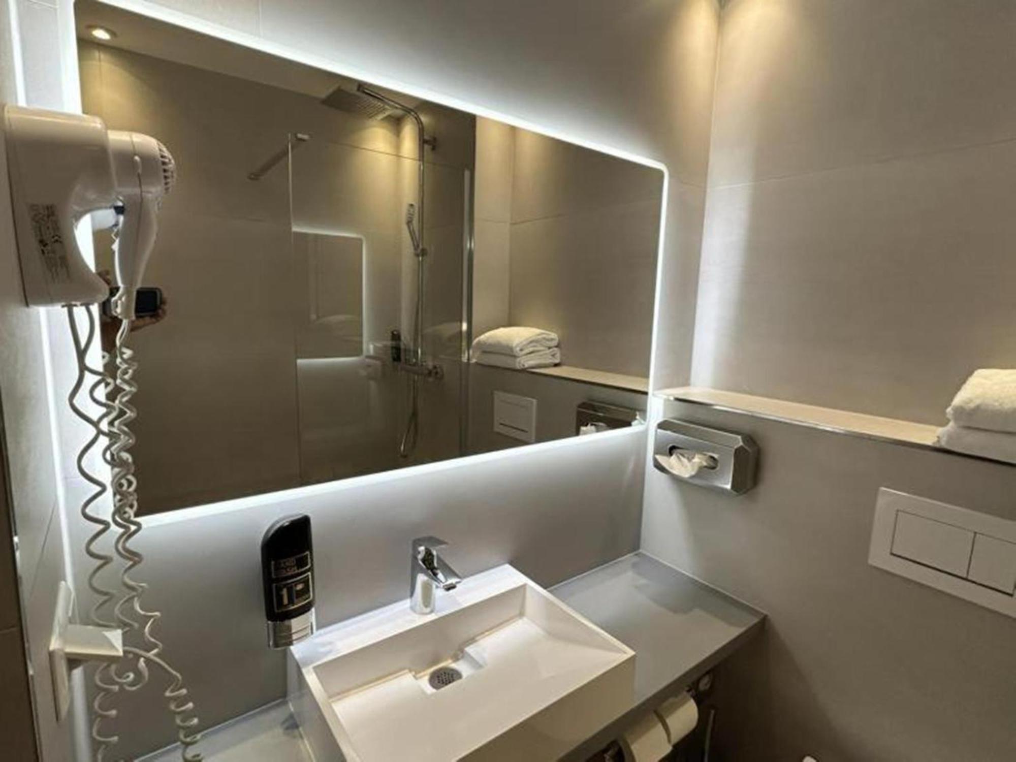 Zi Hotel Καρλσρούη Εξωτερικό φωτογραφία