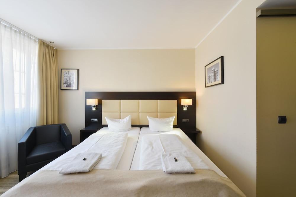 Zi Hotel Καρλσρούη Εξωτερικό φωτογραφία